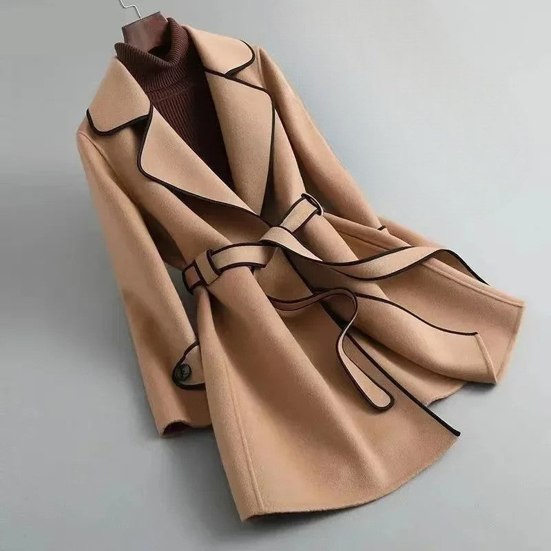 Dahlia en Fleur Wrap Coat