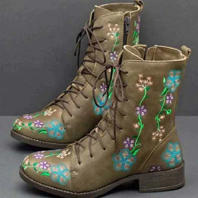 Avencea | Ethnically Embroidered Retro Boots