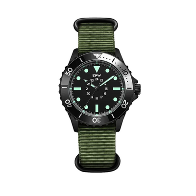 Robert | Classic Diver’s Watch with Luminous Markers