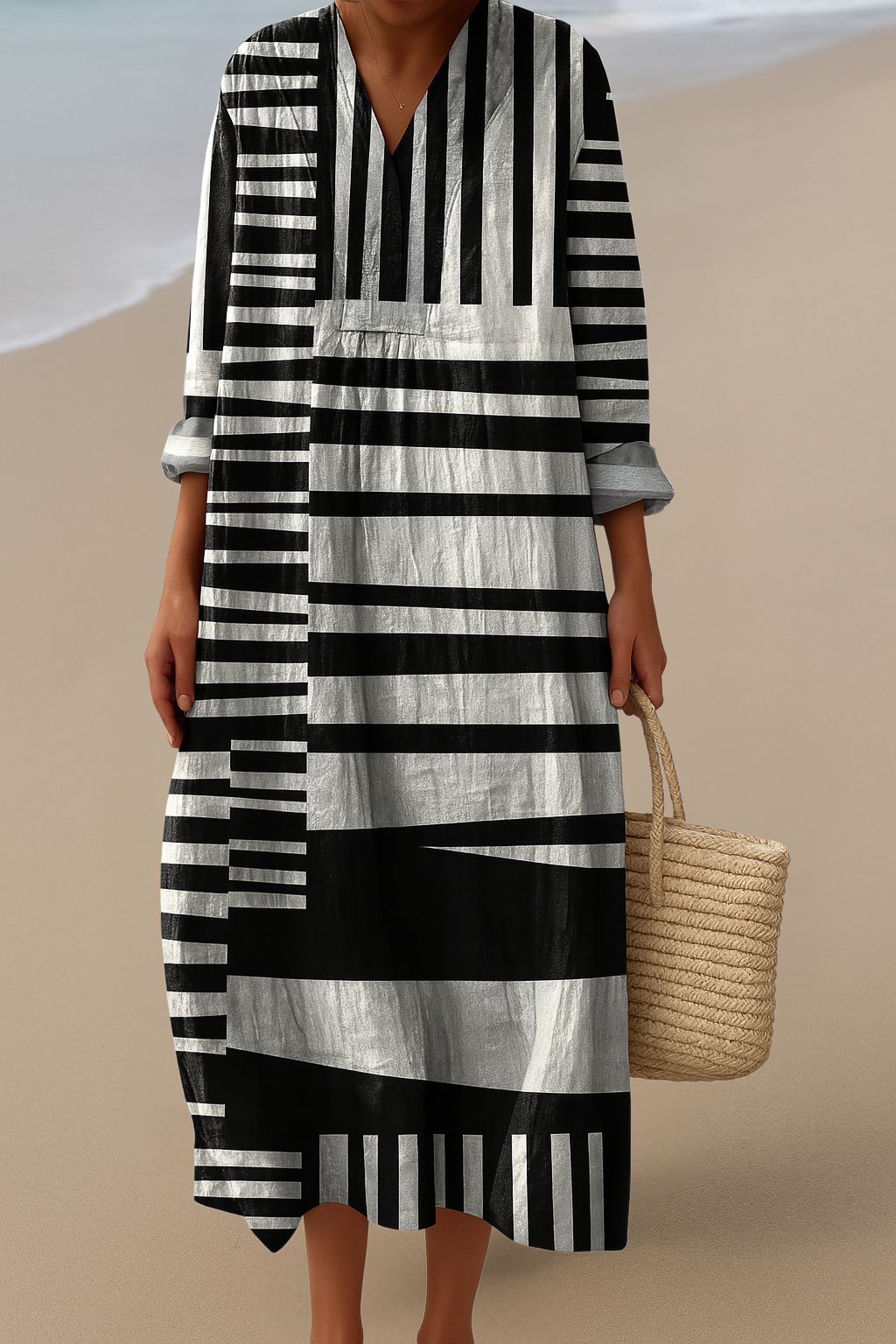 Doris - Elegant Monochrome Maxi Dress