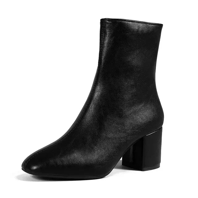 Avencea - Stylish Lace-Up Ankle Boots with Pointed Toe and Side Zipper