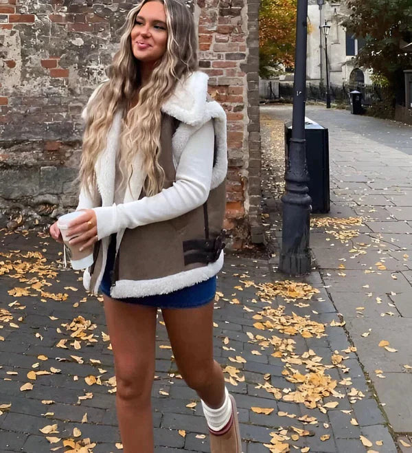 Avencea Autumn Vest – Water-Repellent Material & Unique, Stylish Look