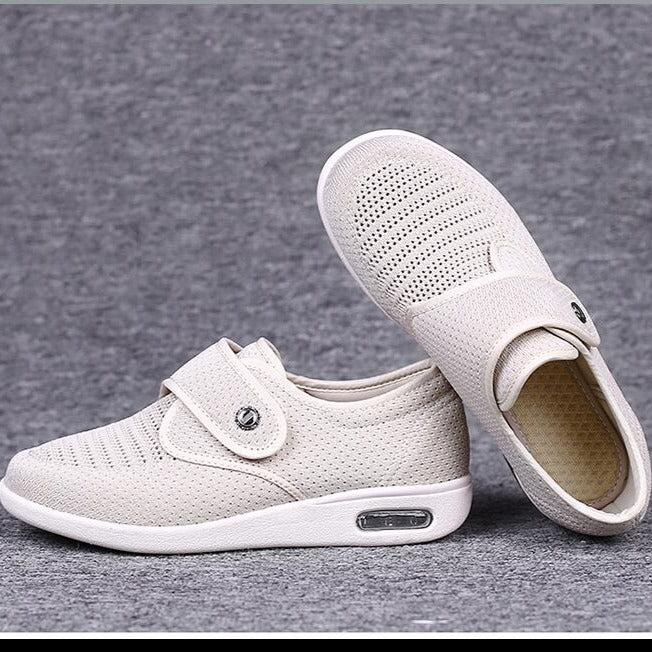 Avencea - Wide Shoes for Diabetics with Swollen Feet