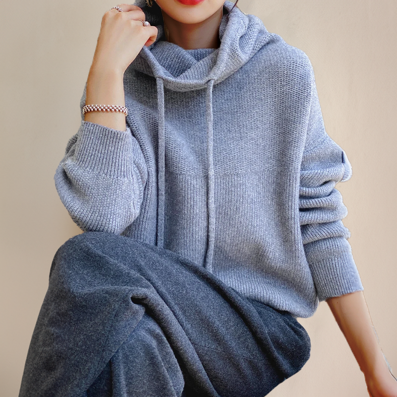 NORTHLINE STUDIO | Elegant Turtleneck Sweater