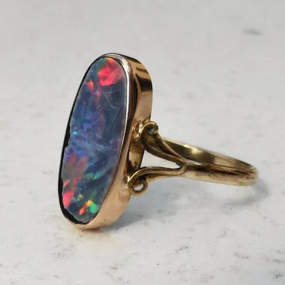 Timeless Colorful Opal Ring | Gold 16k