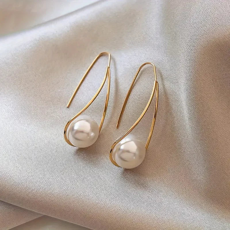 Elegant Pearl Dangling Earrings | Gold 14k