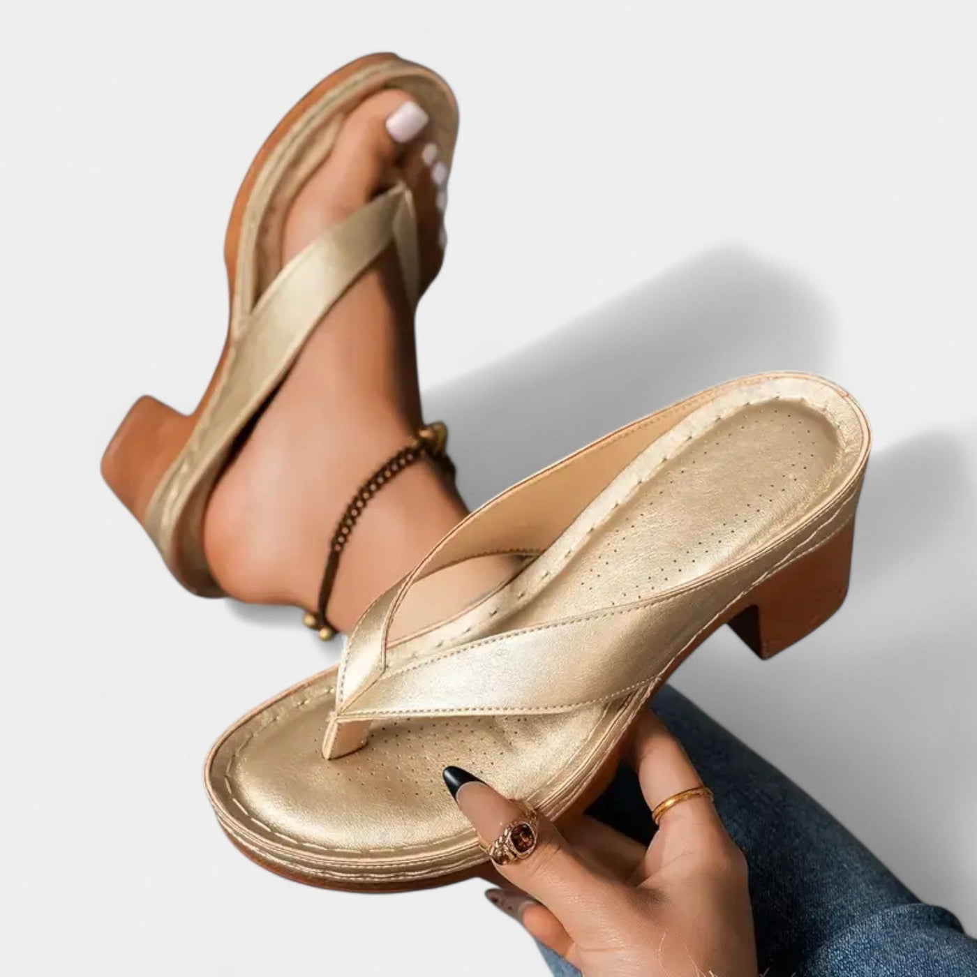 AURELIA™ – Sandalia ortopédica con tacón y estilo atemporal