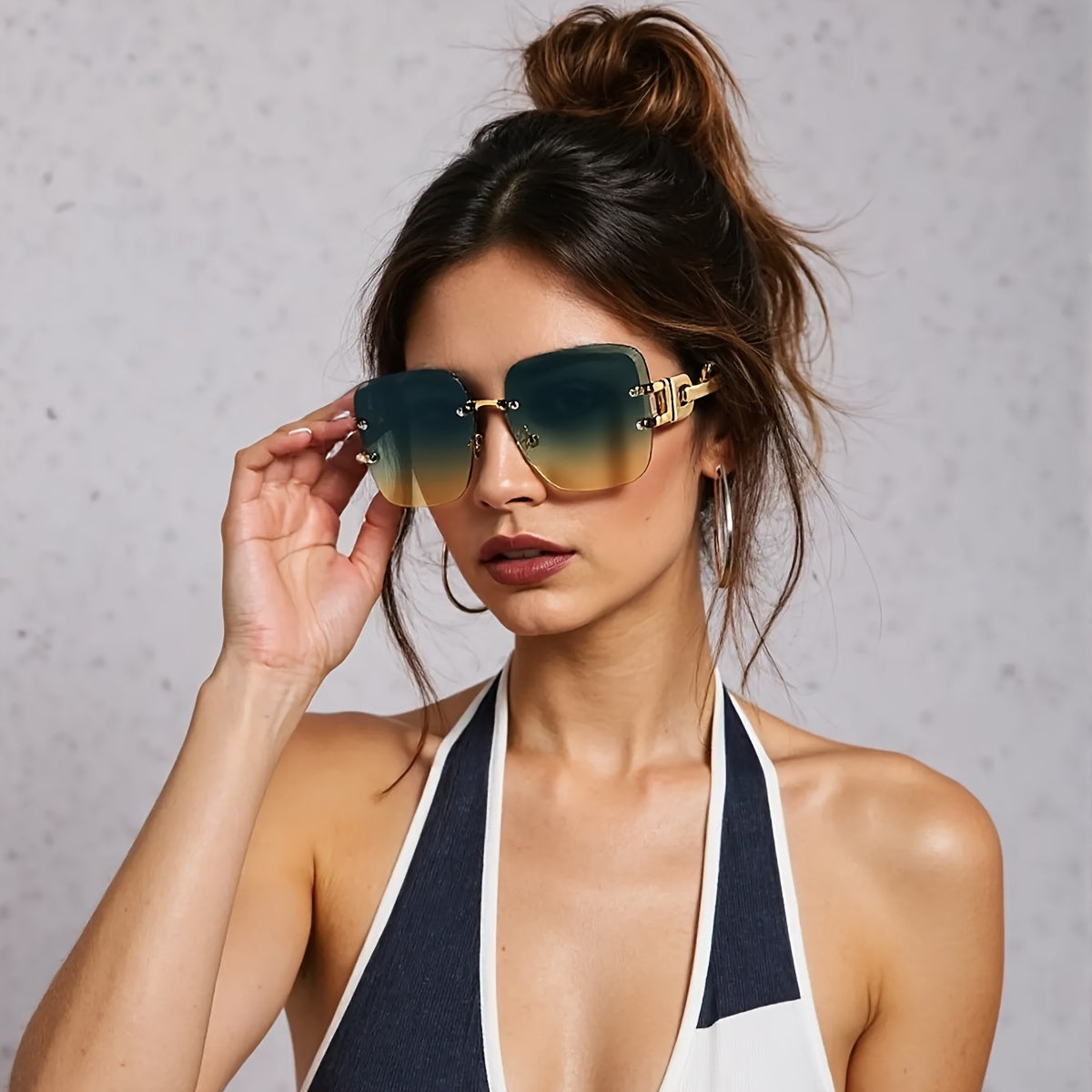 La Vie Chain Link Sunglasses