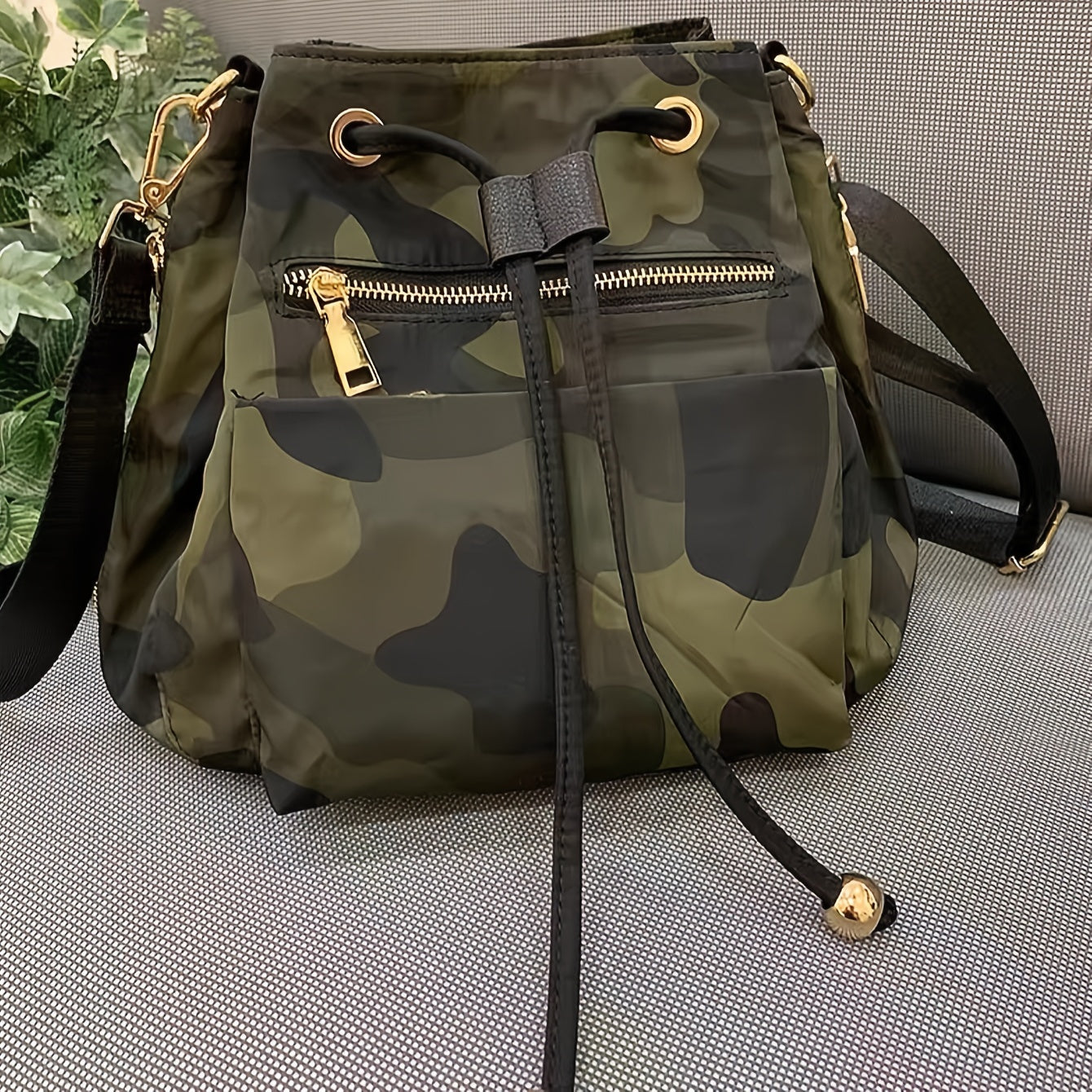 Vanta Camo Bucket Bag